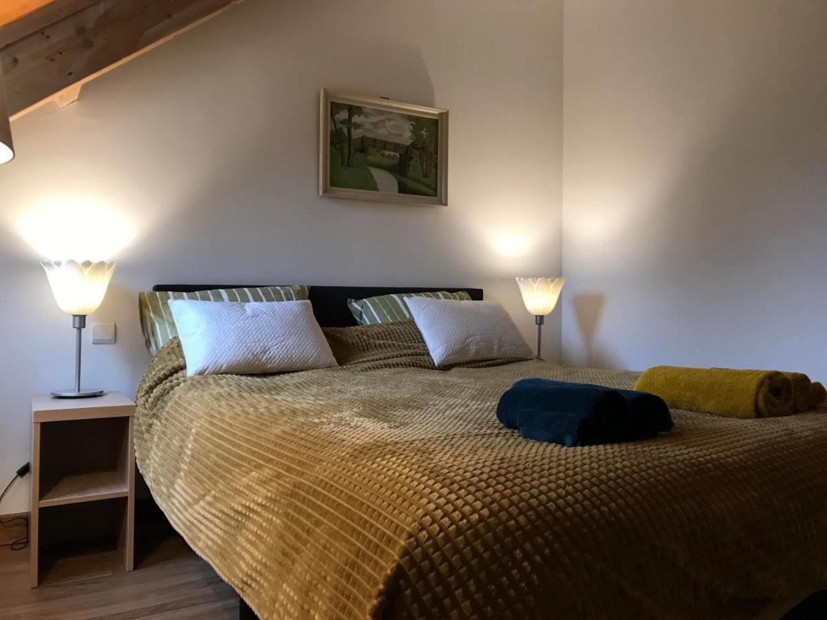 Domaine La Borniotte Apartment Saint-Alvere Exterior photo