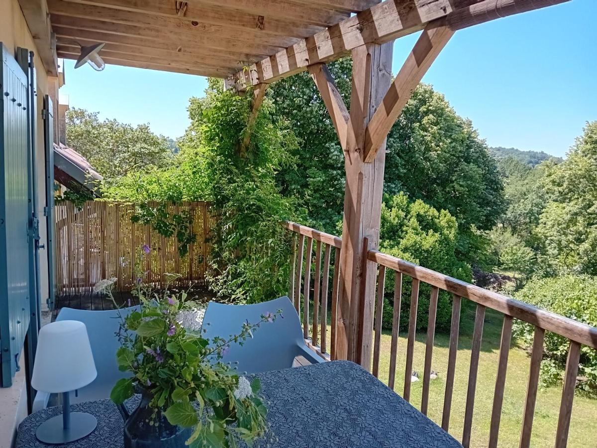 Domaine La Borniotte Apartment Saint-Alvere Exterior photo