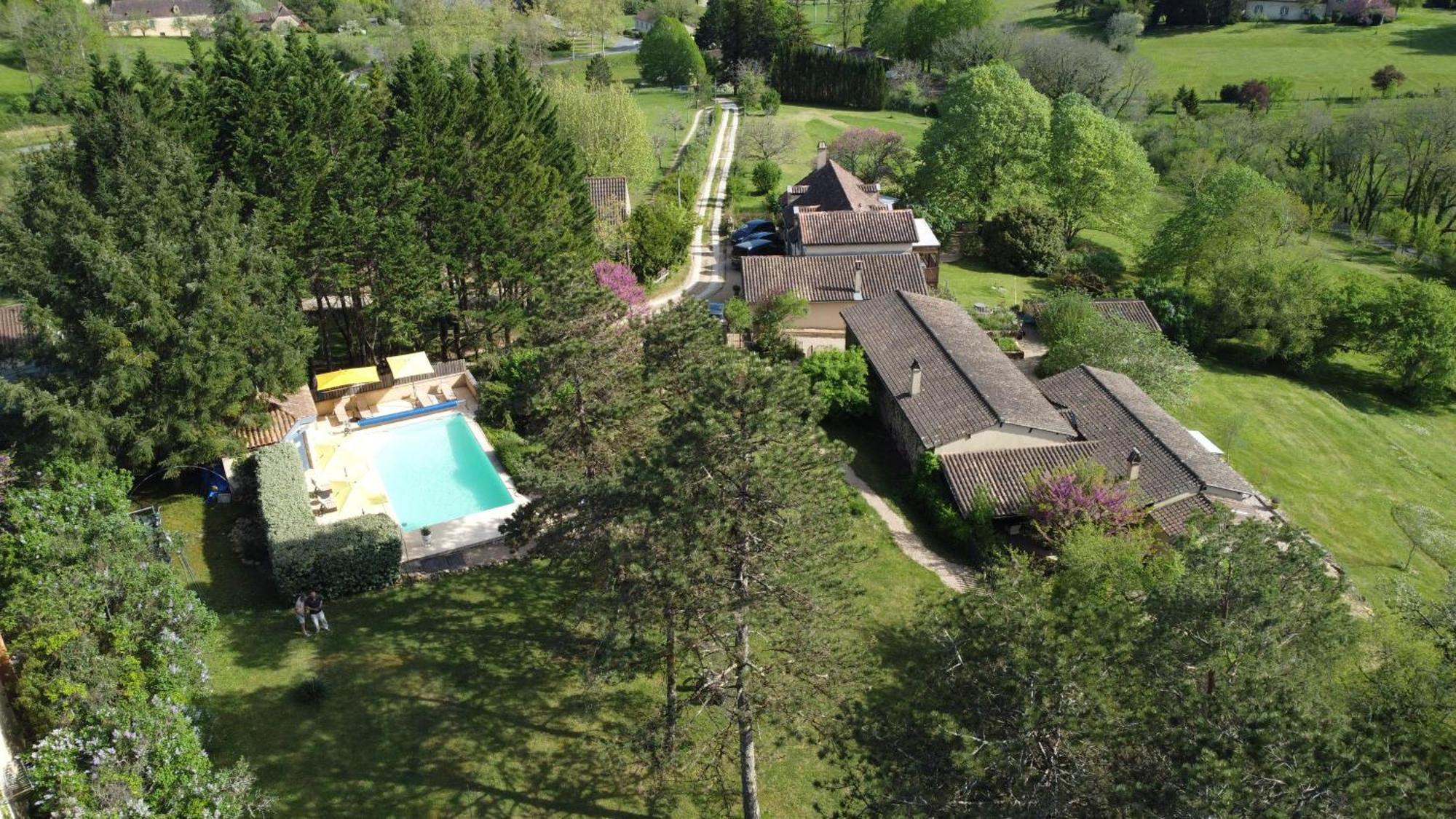 Domaine La Borniotte Apartment Saint-Alvere Exterior photo